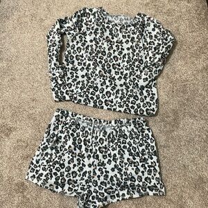Adorable Matching pajama set. Loft Sleep